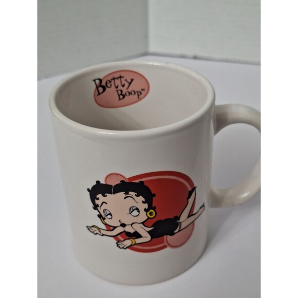 Betty Boop Coffee Mugs 2008 Kings Feature Syndicate SET of 3 Excellent Condition - Picture 5 of 10